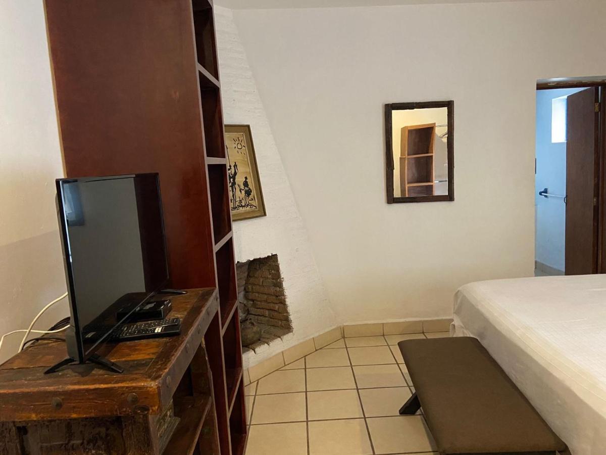 Meson Don Quijote Appartement Ajijic Buitenkant foto