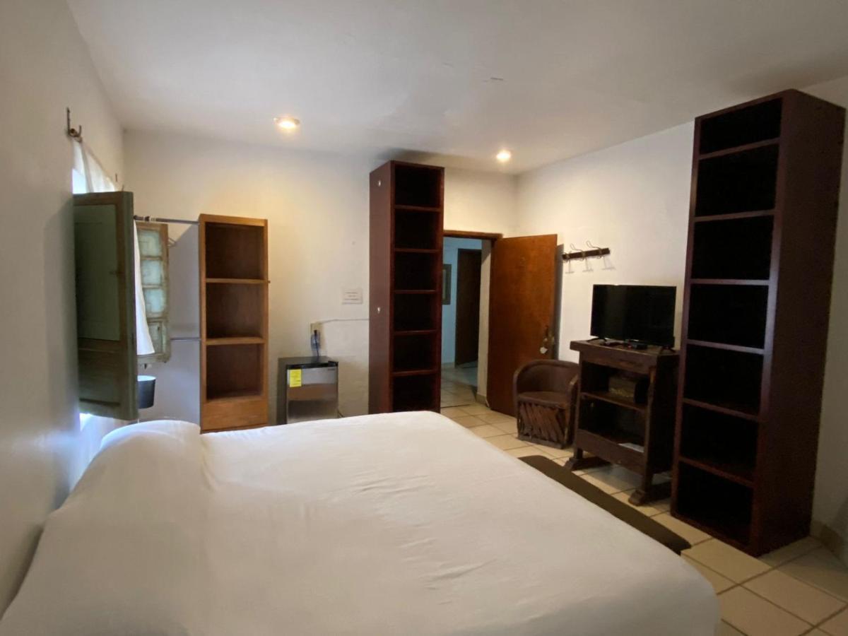 Meson Don Quijote Appartement Ajijic Buitenkant foto